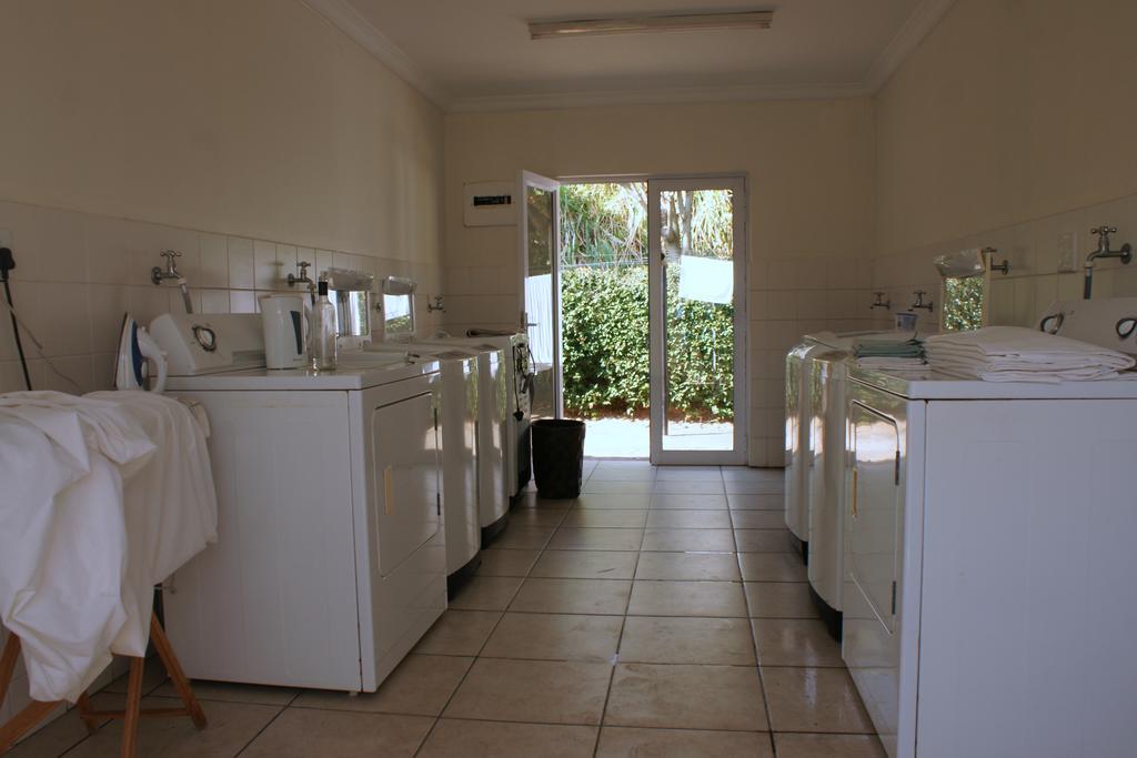 At 4 Umzumbe Beach Apartment, Mangrove Beach Estate Melville  Экстерьер фото